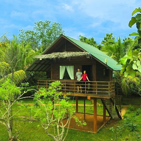 Chena Huts Eco Resort Sigiriya Exterior foto