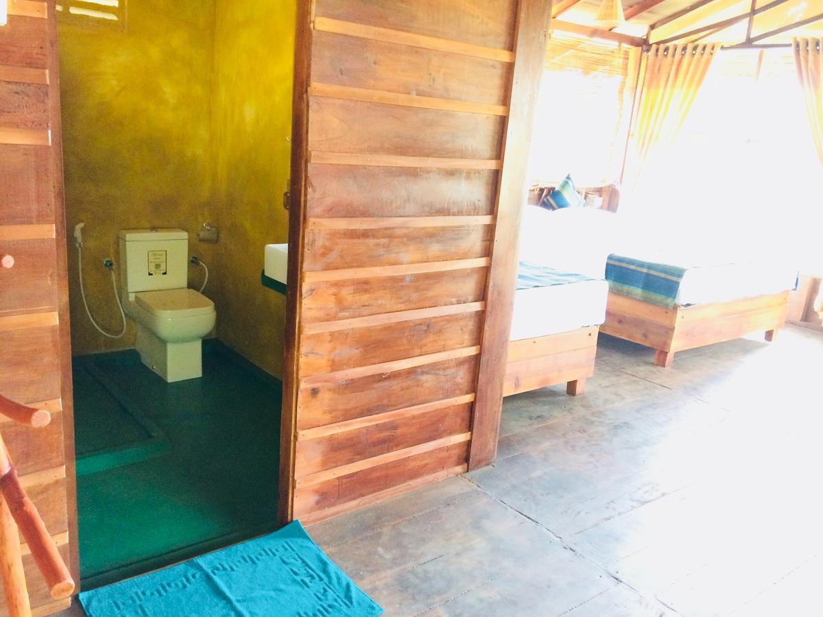 Chena Huts Eco Resort Sigiriya Exterior foto